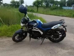 UM Xtreet R